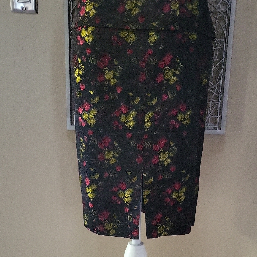 VINTAGE Maggy London Brocade Two Piece Set - Picture 5 of 9